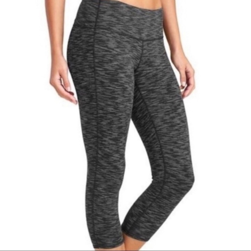 Athleta Chaturanga Gray Capri Style 921625